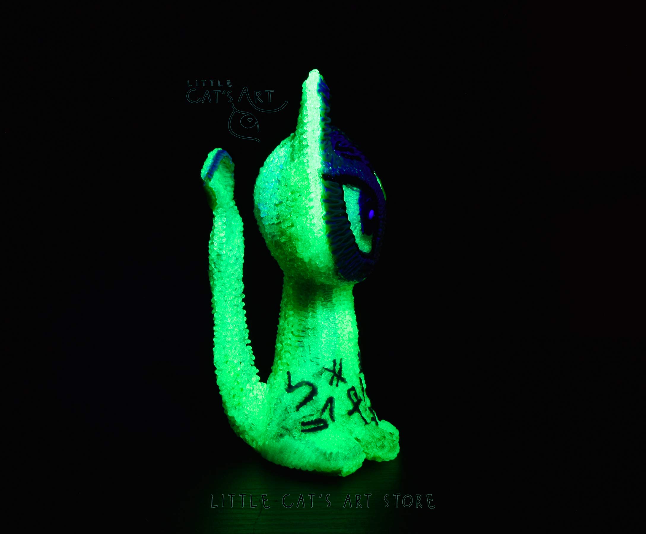 Mint alien cat with glow in the dark effect