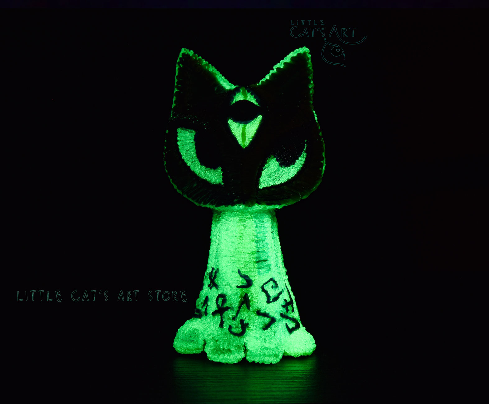 Mint alien cat with glow in the dark effect