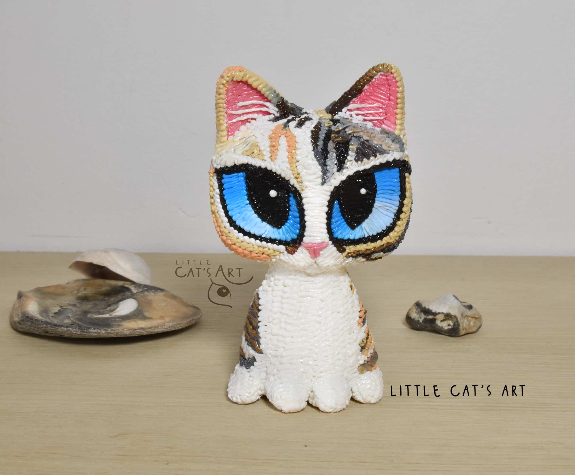 Mini-me Millie kitty figurine