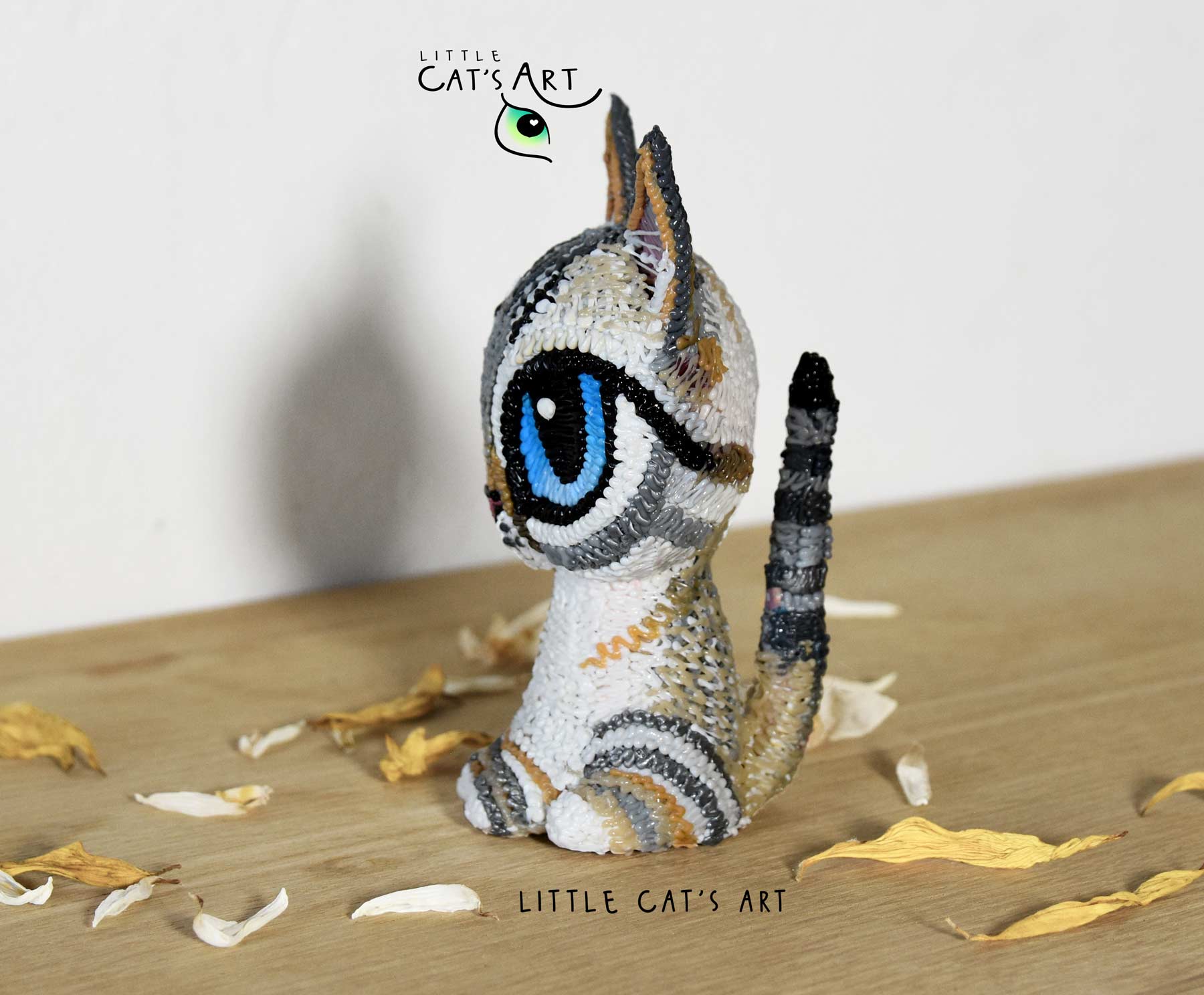 Lynx-point Siamese cat figurine